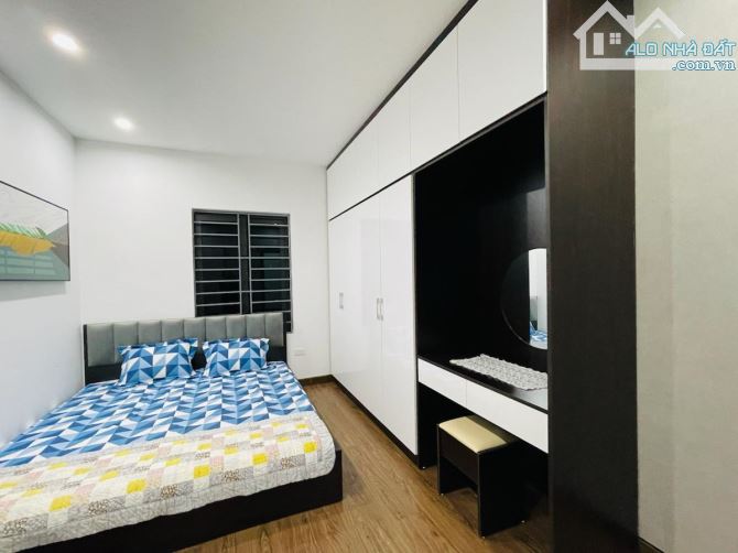 HIẾM RẺ - NHÀ ĐẸP Đại La 3.x tỷ, Ở LUÔN ĐÓN TẾT. 120m2  sử dụng - 5