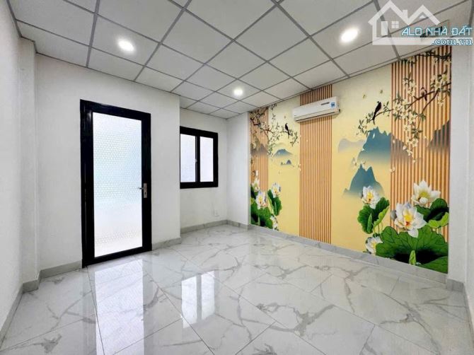 CHỈ 3 TỶ HƠN - NHÀ 2 TẦNG MỚI ĐẸP ĐÓN TẾT - BÌNH TÂN SÁT TÊN LỬA - 40M2 - HXH SỔ ĐẸP - 5