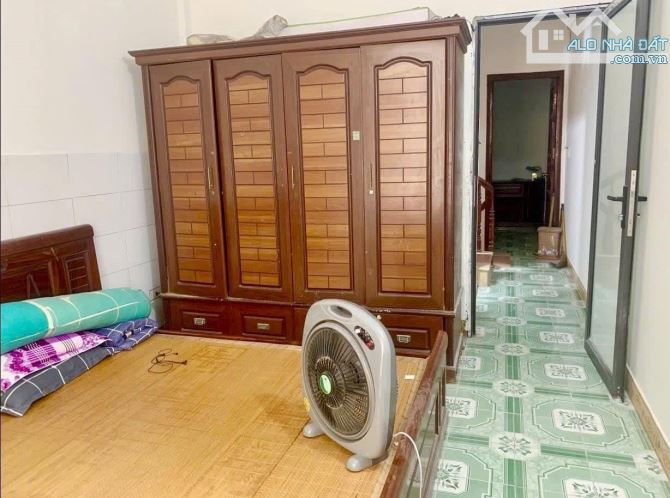 Cần bán gấp Nhà Kim Giang - Hoàng Mai siêu siêu rẻ 44.2m² 4 tầng đẹp nở hậu chỉ 6.19 tỷ - 6