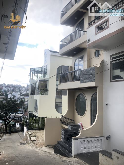 BÁN KHÁCH SẠN HẺM TRẦN PHÚ P.3 ĐÀ LẠT - 9.8 TỶ - 6
