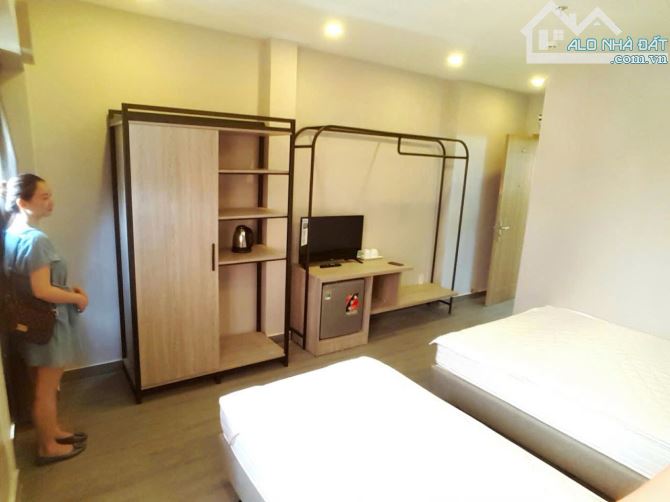 HOTEL 8 Tầng - 18p - MT Cô Giang, P.Cô Giang,  Q.1 - DT: 4m x 20m - Gia: 47 Ty - 6