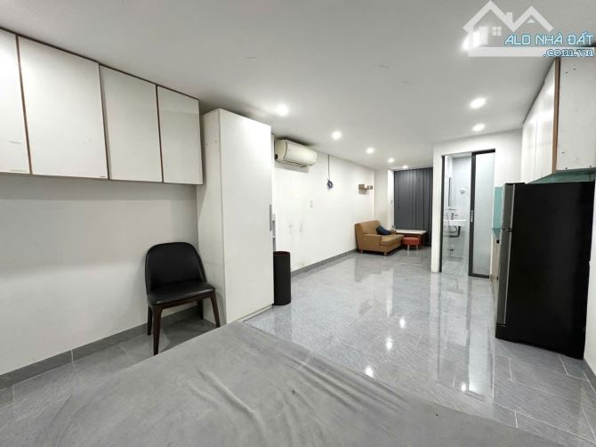 HXH Lê Quang Định - 110m2 - 5 tầng - nhỉnh 16 tỷ - dòng tiền hơn 700 triệu / 1 năm - 6