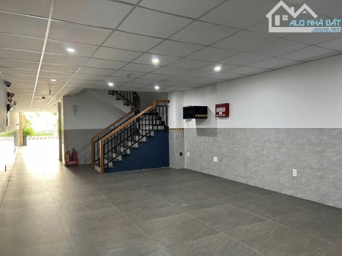 CHO THUÊ TÒA NHÀ 4 TẦNG : CÁCH MẠNG THÁNG 8- GẦN BV TÂM TRÍ - 9