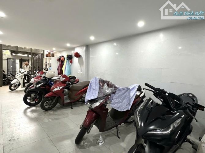 HXH Lê Quang Định - 110m2 - 5 tầng - nhỉnh 16 tỷ - dòng tiền hơn 700 triệu / 1 năm - 9