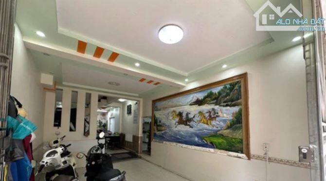 Bán nhà Trần Nguyên Hãn, Nghĩa Xá, Lê Chân, 5 tầng, 50m2, chỉ 5.5tỷ