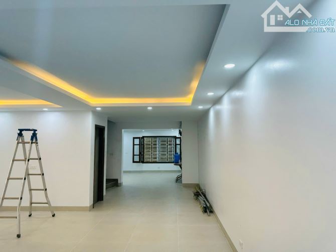 Cho thuê biệt thự Đô Nghĩa Hà Đông, Dt 200m x 3,5T, mt 12 nhà mới đẹp giá 32 triệu