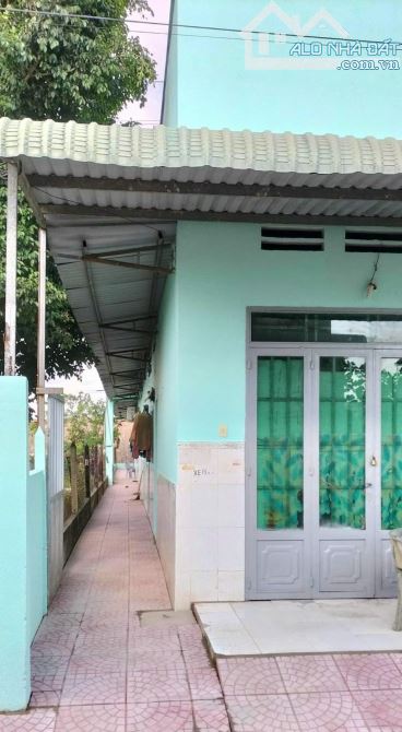 BÁN DÃY TRỌ 11 PHÒNG , THU NHẬP 11 TRIỆU/ THÁNG 200M2 GIÁ 2 TỶ 350