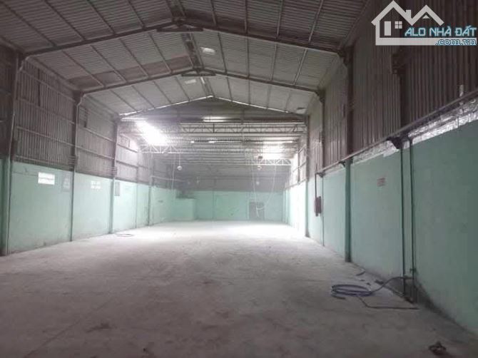 Bán kho 540m2 gần ngã tư Bình Phước,Thủ Đức