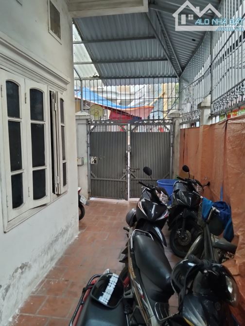 Hàng hiếm-Lô góc-3 thoáng-Gara-Khương Hạ-Thanh Xuân-94m2-5Tầng-MT5.7m-16.5tỷ