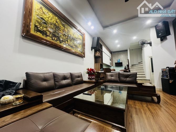 🏡 CẦN BÁN NHÀ HAI BÀ TRƯNG HÀ NỘI - NHÀ ĐẸP MÊ LY- 10M RA Ô TÔ - 5 TẦNG - 3 NGỦ MASTER -