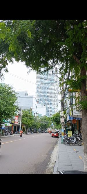 Bán nhà mặt tiền vị trí đẹp nhất phố biển Quy Nhơn