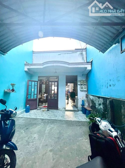 Bán Nhà - 6X30 Thích Hợp Xây CHDV - Kinh Doanh Lợi Nhuận Cao - Nguyễn Thị Thập Q7