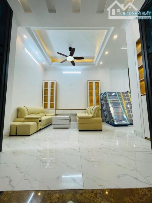 BÁN NHÀ 6 TẦNG PHỐ NGỌC KHÁNH – 53M – MT 6M – 9.8 TỶ - 1
