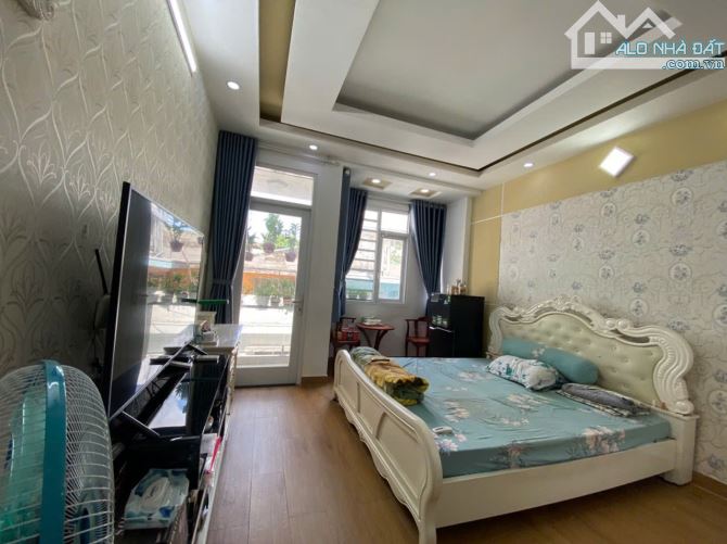 Chủ cần tiền bán gấp nhà hẻm xe oto Phan Đăng Lưu ngay Đường Phan Xích Long - 1
