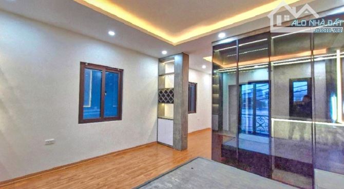 Cần bán gấp nhà lô góc Xuân Phương, 40m×5tầng, ô tô 7 chỗ đỗ  của,  nội thất nhập ngoại fu - 1