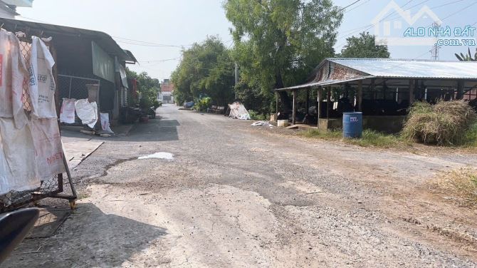 CHỦ GỬI BÁN  240M2 ĐẤT, GIÁ BÁN GẤP 2.590 TỶ XUÂN THỚI THƯỢNG - HÓC MÔN- BAO SỔ - 2