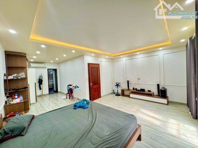Bán nhà 5 tầng Hoàng Huy Reverside Thượng Lý, Hồng Bàng. Giá chỉ 8,999 tỷ - 2