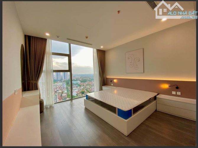 Cho thuê căn hộ ở toà nhà Sông hồng Park View - 165 Thái Hà, 65m2, 2 PN, chỉ 12tr. - 2