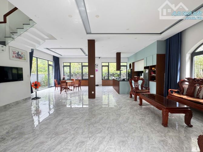 Bán biệt thự đường Lương Hữu Khánh 300m2 đầu tuyến Sơn trà - Giá 18 tỷ 5 tl - 2