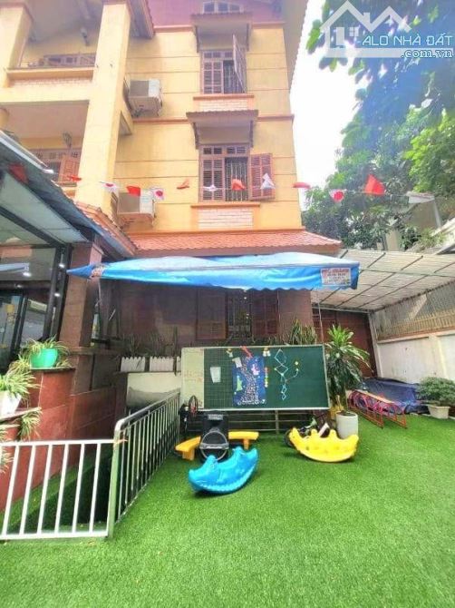 Bán biệt thự 4 tầng thang máy Lô N09A KĐT Dịch Vọng 307m2, mặt tiền 15m, 92 tỷ - 2