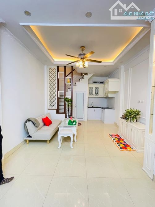 Bán nhà Khương trung thanh xuân 26m2  nhỉnh 4. Tỷ - 2