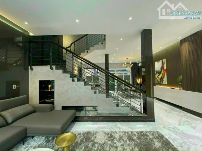 Cho thuê biệt thự Phú Mỹ Hưng Quận 7.  Nhà đẹp - liền kề công viên và trường học Quốc tế - 2