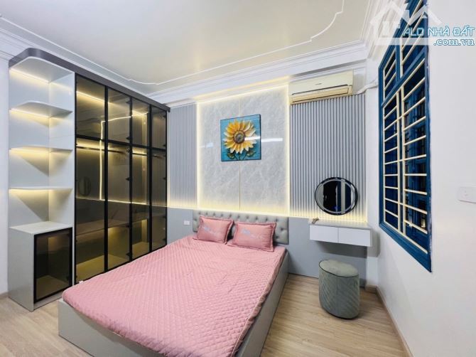 Bán nhà đẹp Quan Hoa Cầu Giấy giá 5.85 - 2