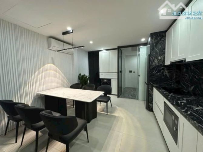 BÁN GẤP NHÀ HOÀNG NHƯ TIẾP - LONG BIÊN 48M x 7T, ÔTÔ, THANG MÁY, FULL NỘI THẤT. NHỈNH 9 TỶ - 2
