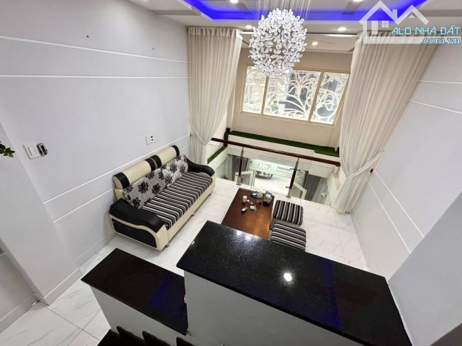 NHÀ MỚI ĐẸP! HẺM XE HƠI THÔNG QPN 5TẦNG 43M2 - 2