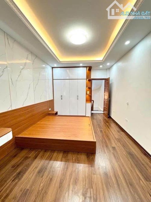 Bán nhà Phố Xuân Thủy,mới, 2 thoáng, ngõ nông,35m*5T*mt4.3*7.xở Sướn - 2
