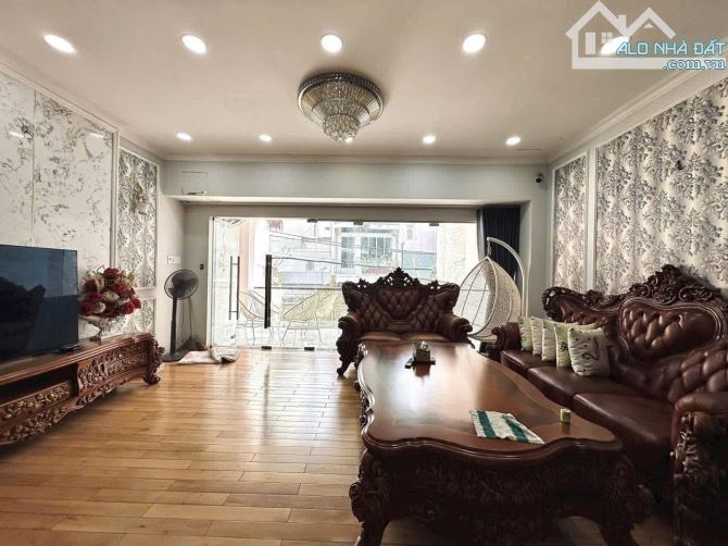 BÁN BIỆT THỰ 7 TẦNG- ĐẶNG VĂN NGỮ- Q.PHÚ NHUẬN- 100M2(5.7x17.5)- 6PN- ĐƯỜNG 8M- GARA ÔTÔ - 4
