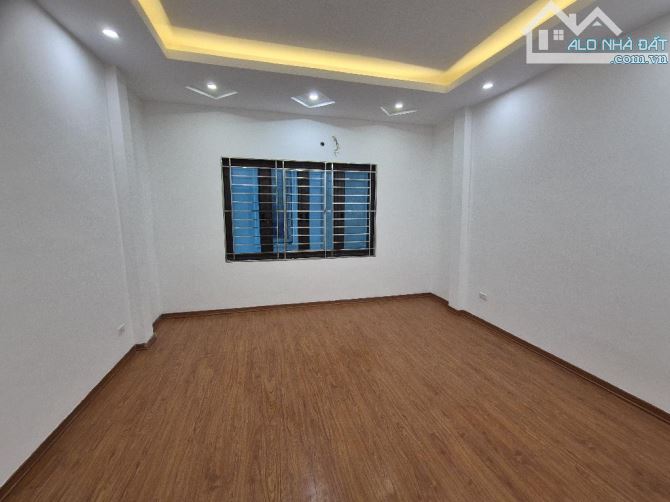 Chủ Sốt Cao , Giá Sốc Căn Nhà 4T x 4 Ngủ Lĩnh Nam Giá hơn 5 Tỷ - 3