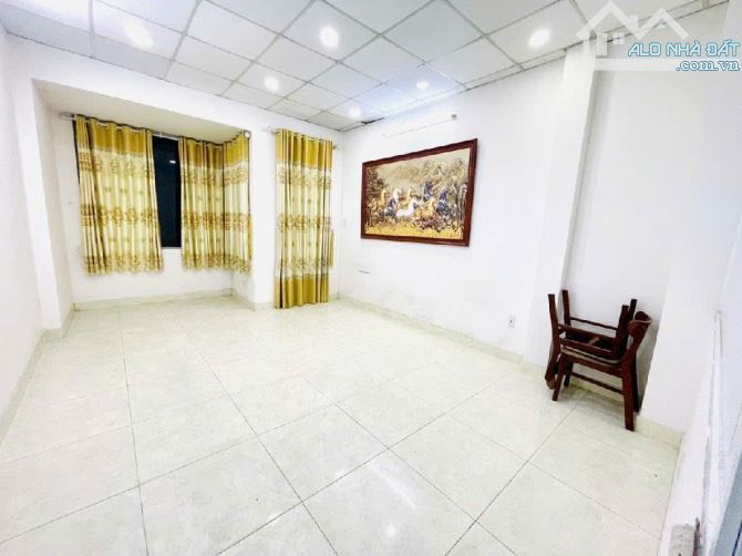 Bán nhà Dương Quảng Hàm Gò Vấp, hẻm xe hơi thông, 56M²x3 tầng, 7.2 tỷ TL - 4