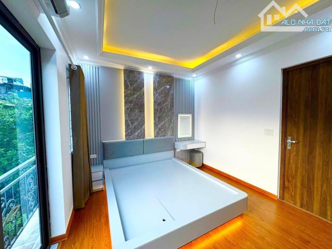 Sổ Đỏ tên tôi bán nhà LÊ QUÝ ĐÔN-NGUYỄN CAO 20m ra phố ngõ 2.8m 48m2 6.22 TỶ - 4
