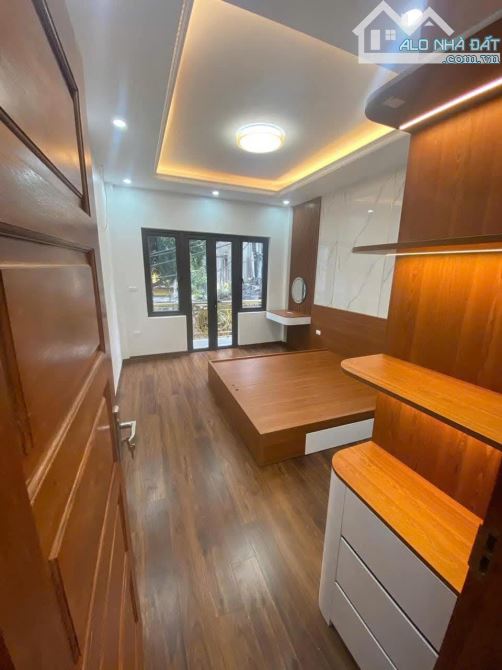 Bán nhà Phố Xuân Thủy,mới, 2 thoáng, ngõ nông,35m*5T*mt4.3*7.xở Sướn - 4