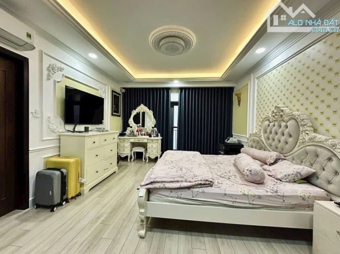 BÁN BIỆT THỰ 7 TẦNG- ĐẶNG VĂN NGỮ- Q.PHÚ NHUẬN- 100M2(5.7x17.5)- 6PN- ĐƯỜNG 8M- GARA ÔTÔ - 6