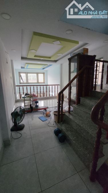 BÁN NHÀ MT TÂN THỚI NHÌ (HM)- NHÀ 3 TẦNG 4x26M NHÀ MỚI- GIÁ 5.25TỶ - 5
