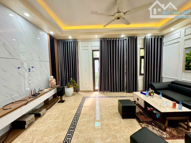 Bán nhà 5 tầng Hoàng Huy Reverside Thượng Lý, Hồng Bàng. Giá chỉ 8,999 tỷ - 6