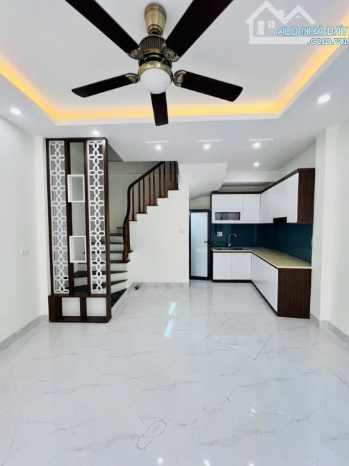 Bán nhà la phù, nhà đẹp ở ngay, 30m2,   5 tỉ