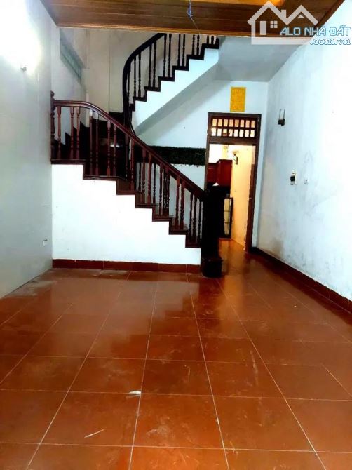 Bán nhà lô góc Nguyễn Ngọc Vũ Cầu Giấy 60m² 5T MT4m ngõ ô tô giá 15.75 tỷ