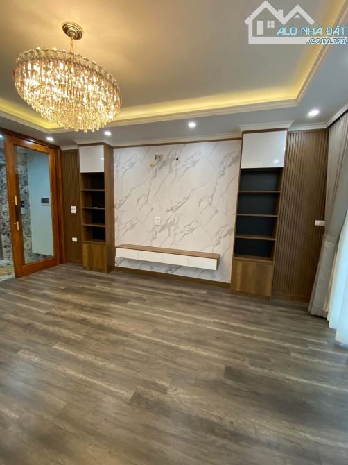 NHÀ 57M2*5T GẦN ĐẠI HỌC XÂY DỰNG, NGÕ Ô TÔ QUA, Ở NGAY