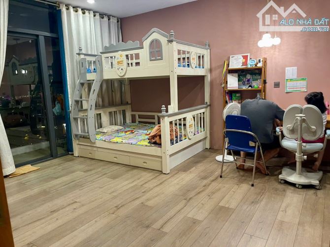 Bán CC 3PN, 2WC tại Tràng An Complex, 9 tỷ, 94m2, Cầu Giấy, HN đẹp, full tiện ích