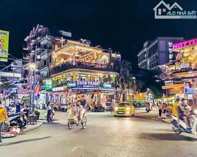 🏘️Bán nhanh khách sạn 6 tầng, mặt tiền Nguyễn Công Trứ-Tp. Huế chỉ 30,9 tỷ