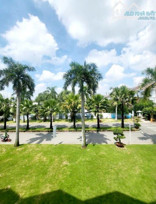 ÔTÔ PHÂN LÔ NỘI THẤT ĐẸP 69m2 X4 TẦNG GẦN VẠN PHÚC CITY CHỈ NHỈNH 6T có thương lượng - 1