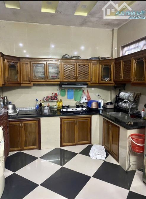 Đẳng cấp nhà Đẹp Cầu Giấy 80m x 5T, mt 5,9m, ô tô, kd,  ngõ thông, 2 thoáng 16,9 tỷ. - 1