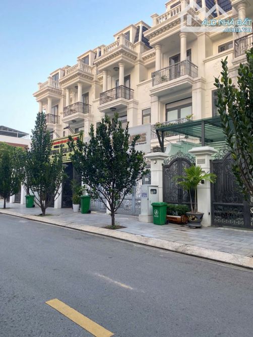 Bán Nhà 1 Trệt 3 Lầu KDC Tín Nghĩa P. Quang Vinh (sau Nhà Hàng Cây Dừa ) Khu Biệt Thự ViP - 1