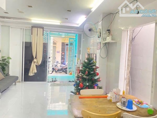 🏠Bán nhà Quang Trung P10 Gò Vấp - 2 Tầng- 40m2 ( 4*10 ) - Cách Hxh 20m - Giá 3 tỷ hơn xíu - 1