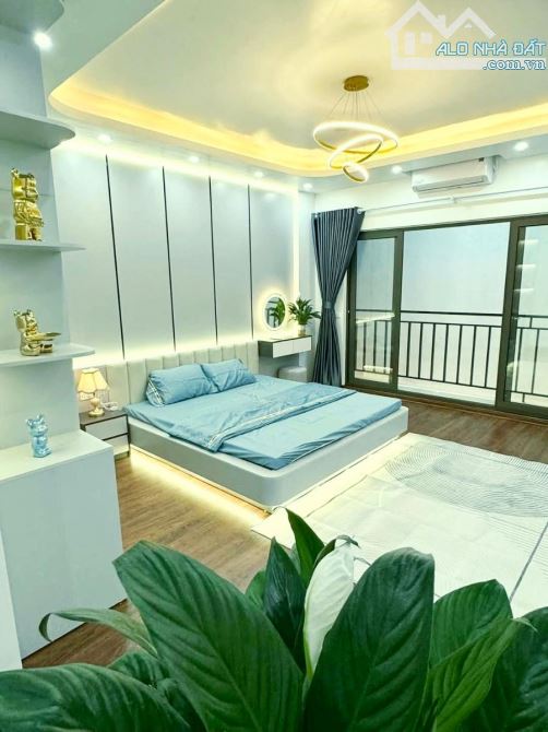 BÁN NHÀ TRẦN KHÁT CHÂN - NHÀ MỚI ĐẸP - GẦN PHỐ - NGÕ 3 GÁC PHI - 45M2 - GIÁ 7.3 TỶ - 1