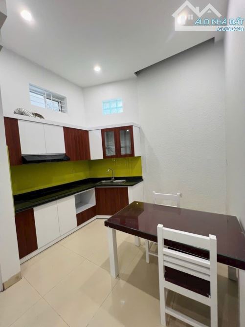 BÁN NHÀ ĐỊNH CÔNG - 34m x 4 TẦNG - 4 NGỦ- BA GÁC ĐỖ CỬA- CHỈ HƠN 5TỶ - 1