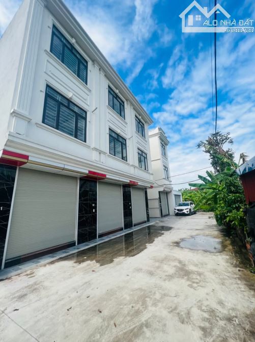 Căn nhà 3 tầng ngay chợ Hoàng Mai - Đồng Thái, ô tô 7 chỗ quay đầu, 52m²giá chỉ từ 2,05 tỷ - 1